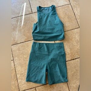 Vuori bike short and tank set